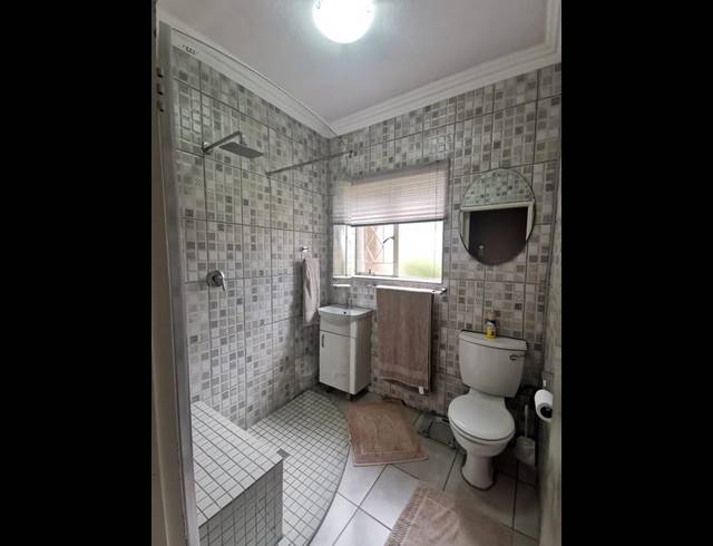 2 BEDROOM APARTMENT FOR SALE IN MEYERTON CENTRAL